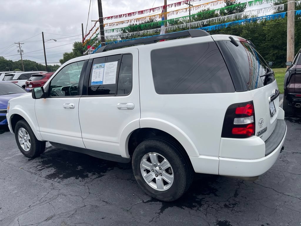 Used 2010 Ford Explorer XLT AWD/4WD image 4