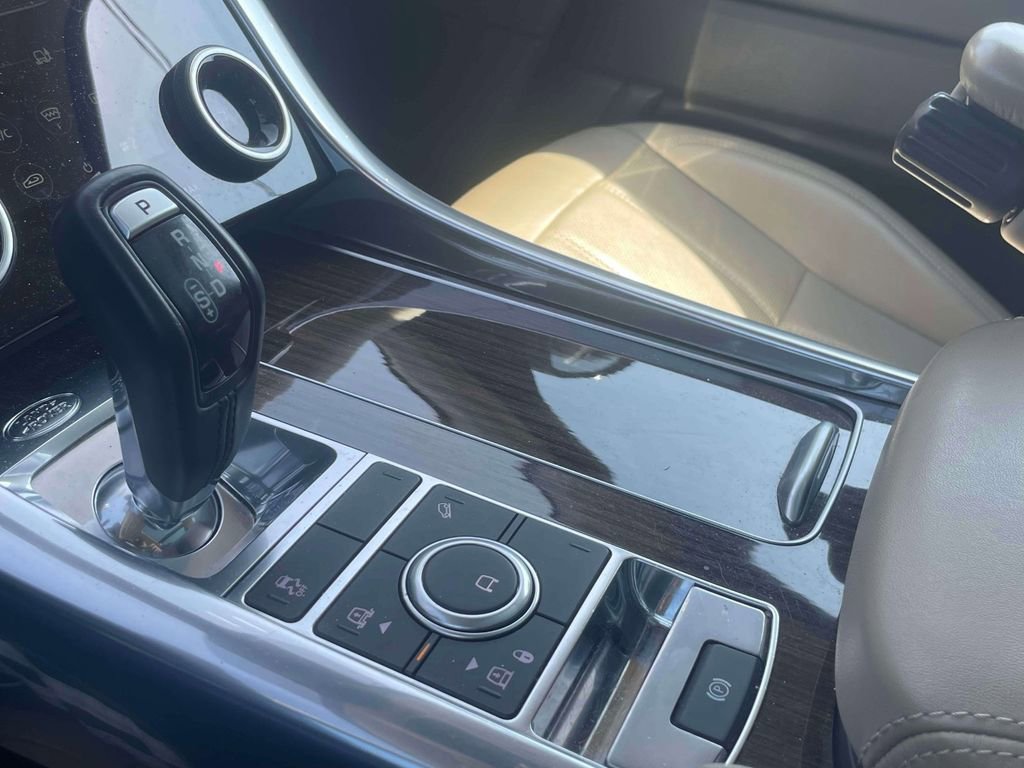 Used 2018 Land Rover Range Rover Sport HSE AWD/4WD image 31