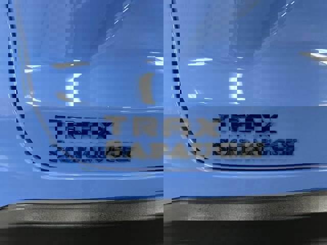 Certified 2024 Chevrolet Trax RS image 30