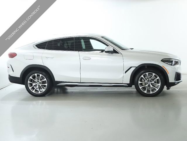 Used 2021 BMW X6 xDrive40i w/ Premium Package image 11