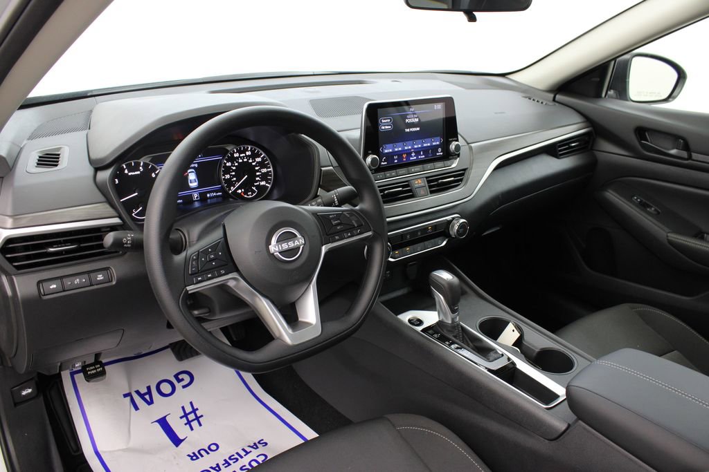 New 2026 Nissan Altima 2.5 SV image 14