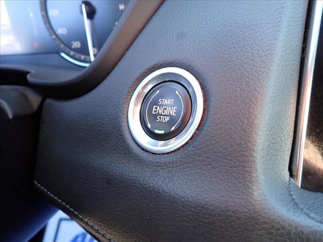 Used 2023 Cadillac XT4 Premium Luxury image 21