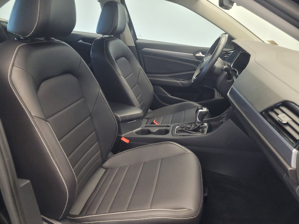 Used 2024 Volkswagen Jetta SE image 21