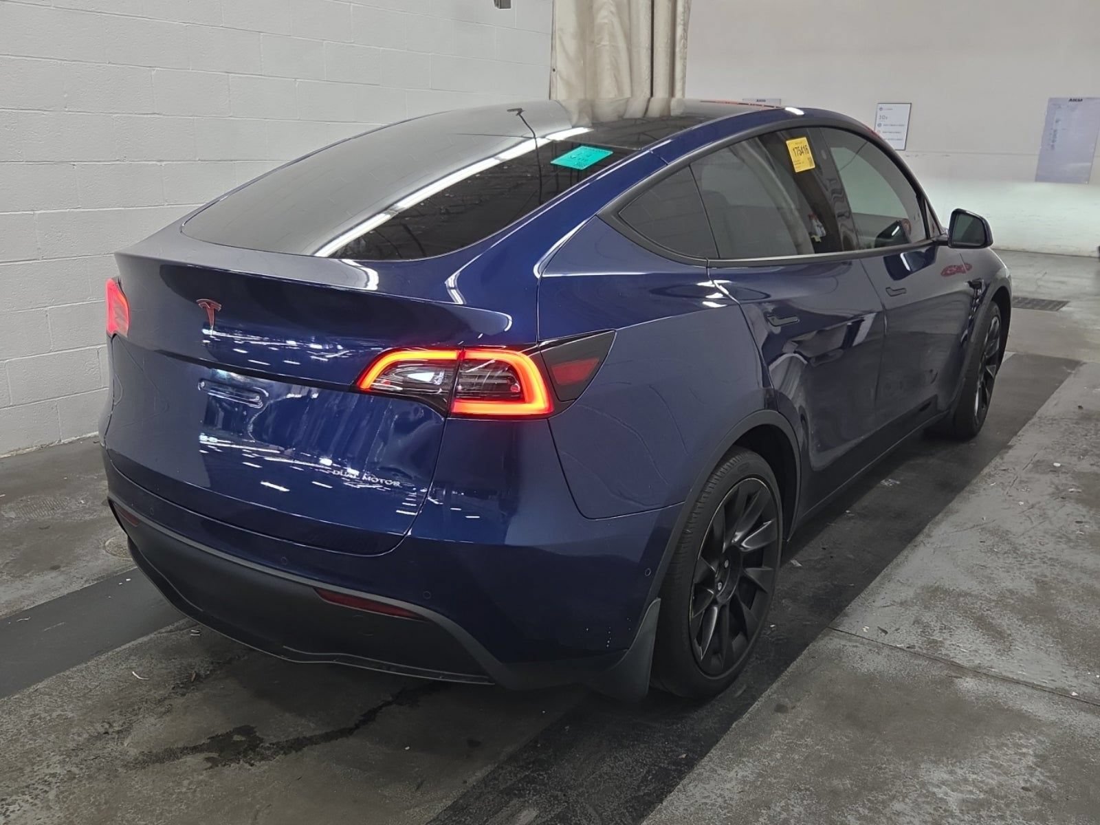 Used 2023 Tesla Model Y Long Range AWD/4WD image 5