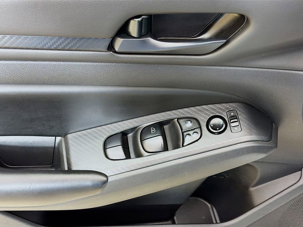 Used 2023 Nissan Altima 2.5 S image 22