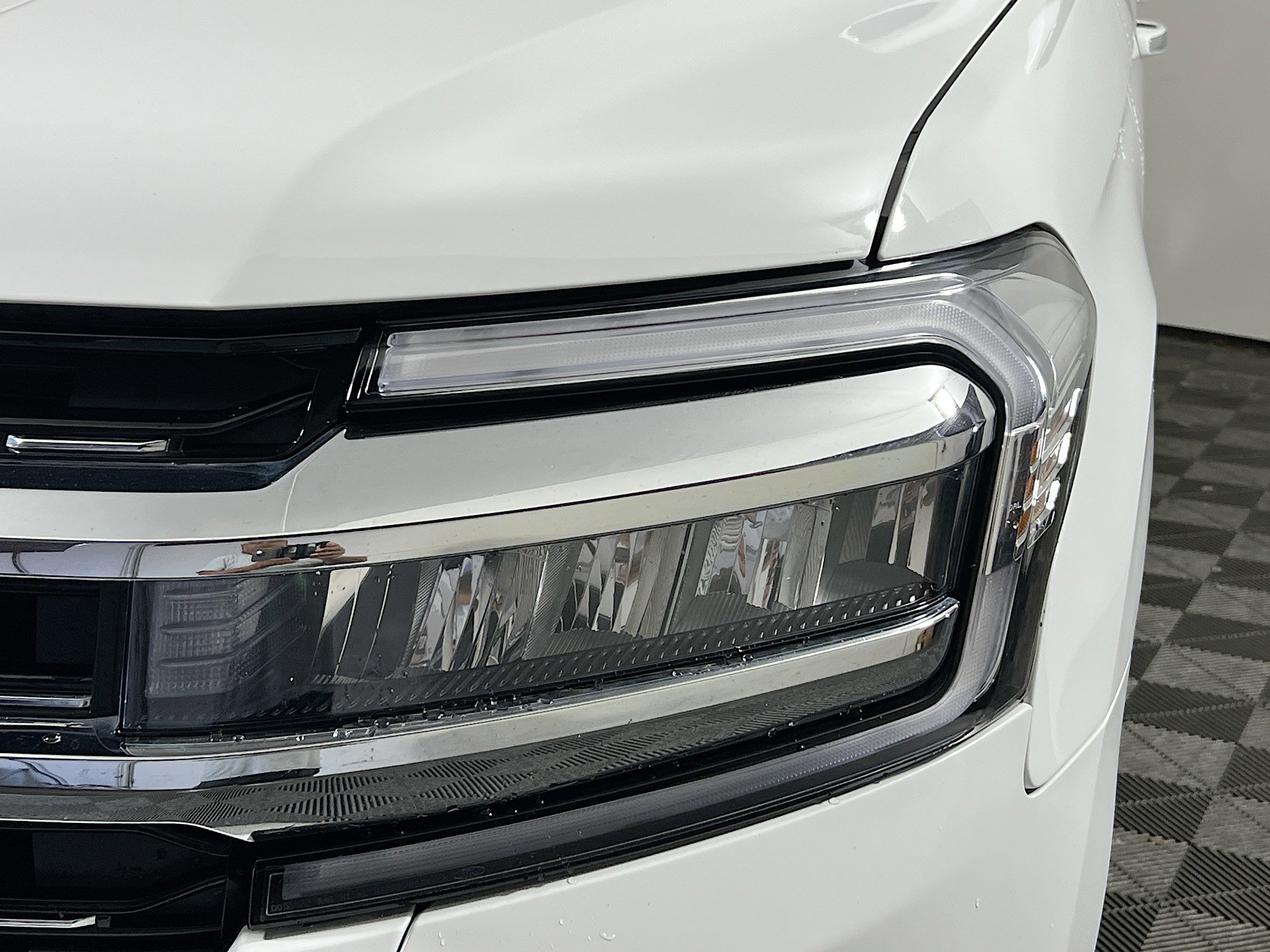Used 2024 Ford Expedition Limited RWD image 11