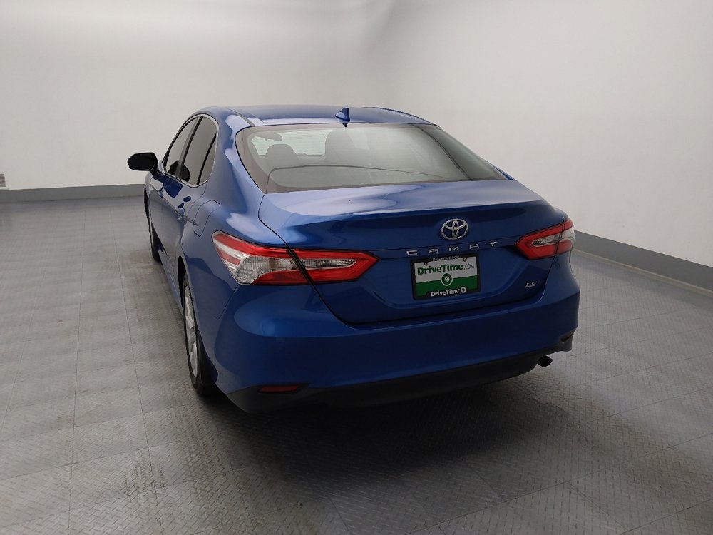 Used 2020 Toyota Camry LE image 6