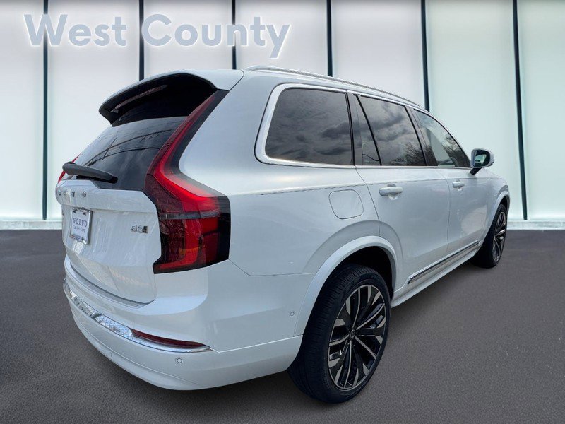 New 2026 Volvo XC90 B5 Plus w/ Protection Package image 3