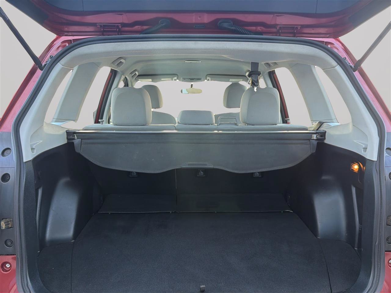 Used 2016 Subaru Forester 2.5i AWD/4WD image 24
