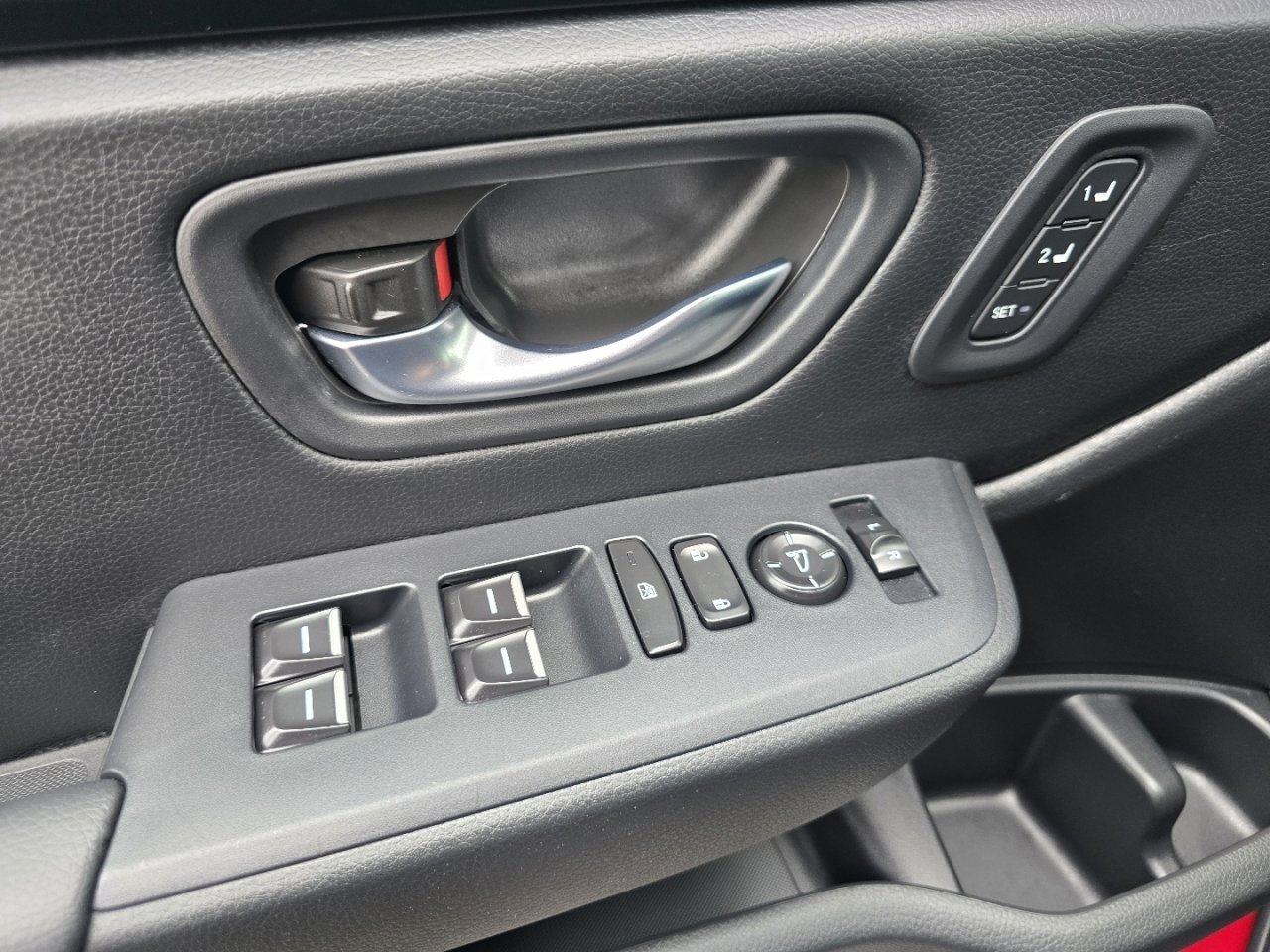 Used 2025 Honda Pilot EX-L image 26