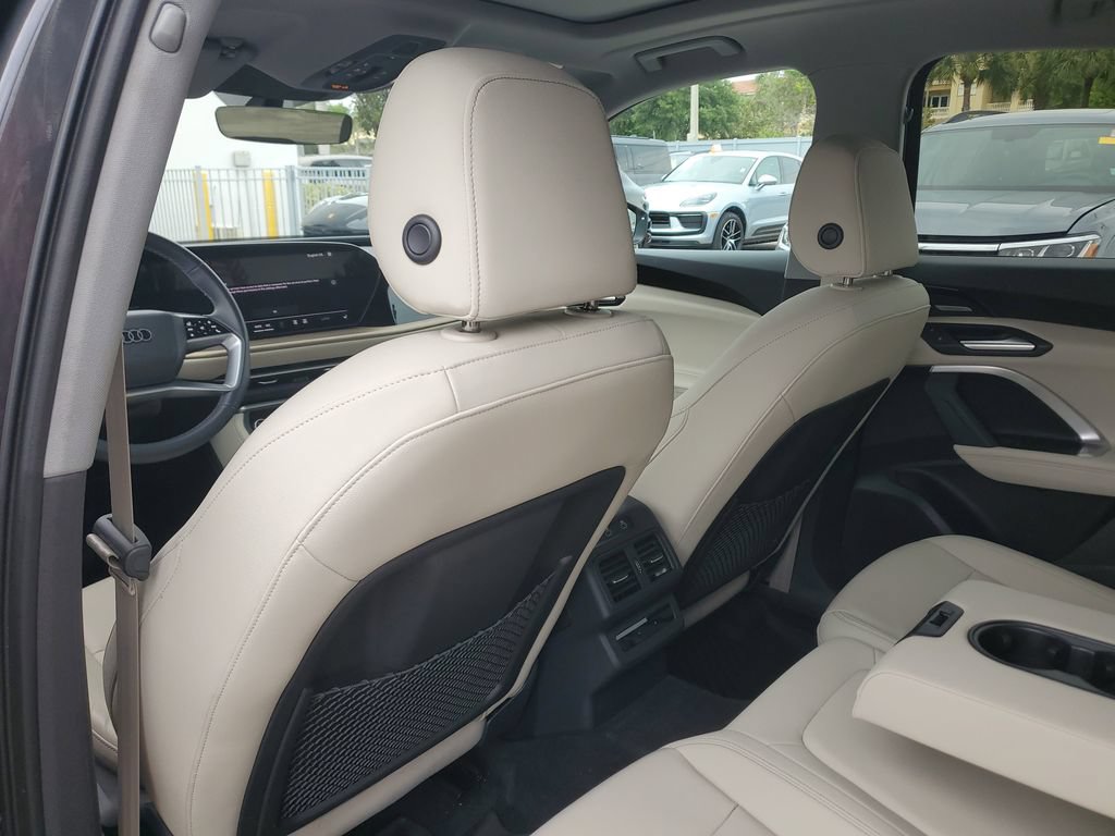Certified 2025 Audi Q5 Premium w/ Premium Plus AWD/4WD image 18