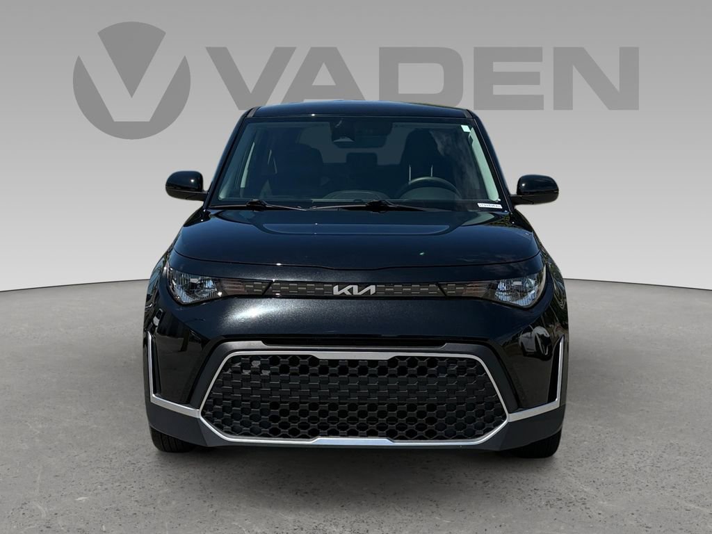 Used 2025 Kia Soul LX FWD image 23