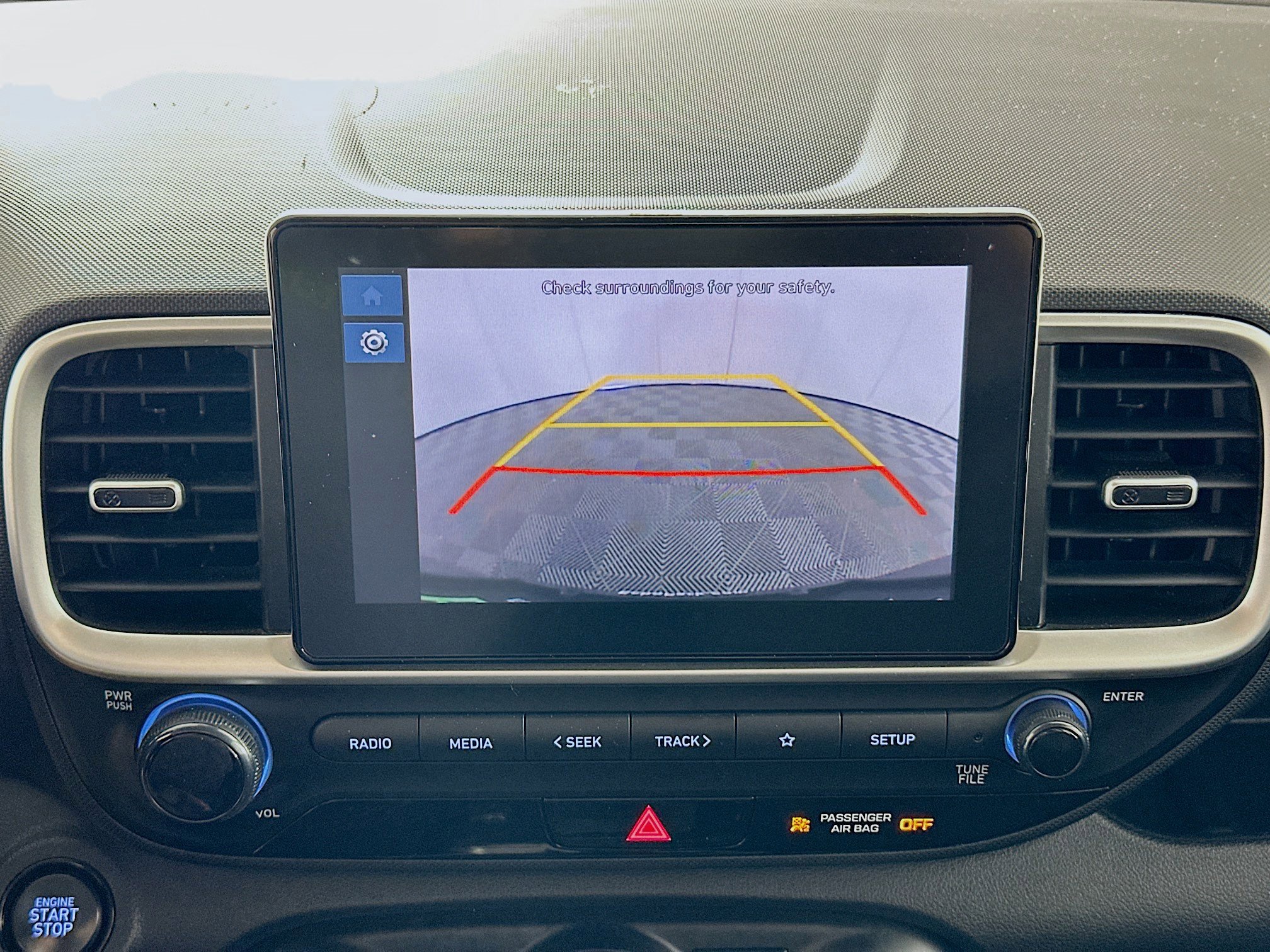 Used 2025 Hyundai Venue SEL FWD image 22