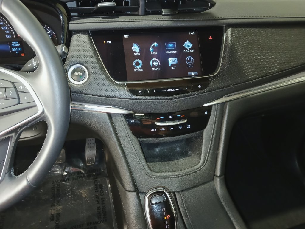 Used 2017 Cadillac XT5 Luxury w/ Driver Awareness Package FWD image 19