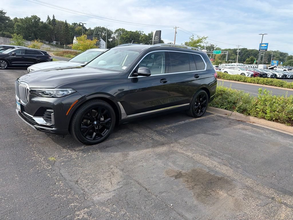 Used 2020 BMW X7 xDrive40i w/ Premium Package AWD/4WD image 3