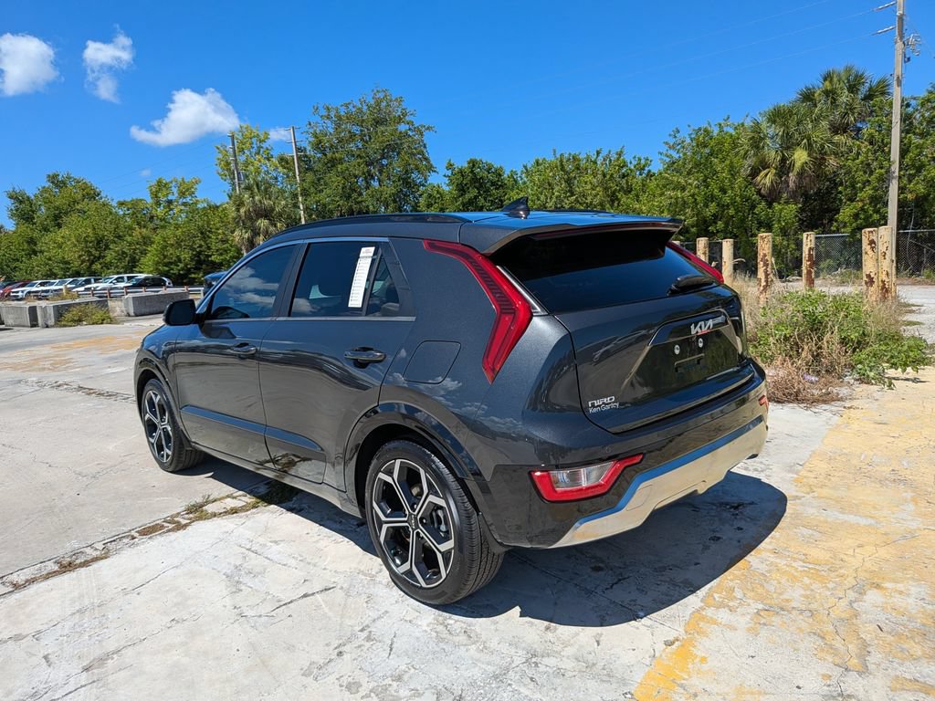 Certified 2025 Kia Niro EX Touring FWD image 6
