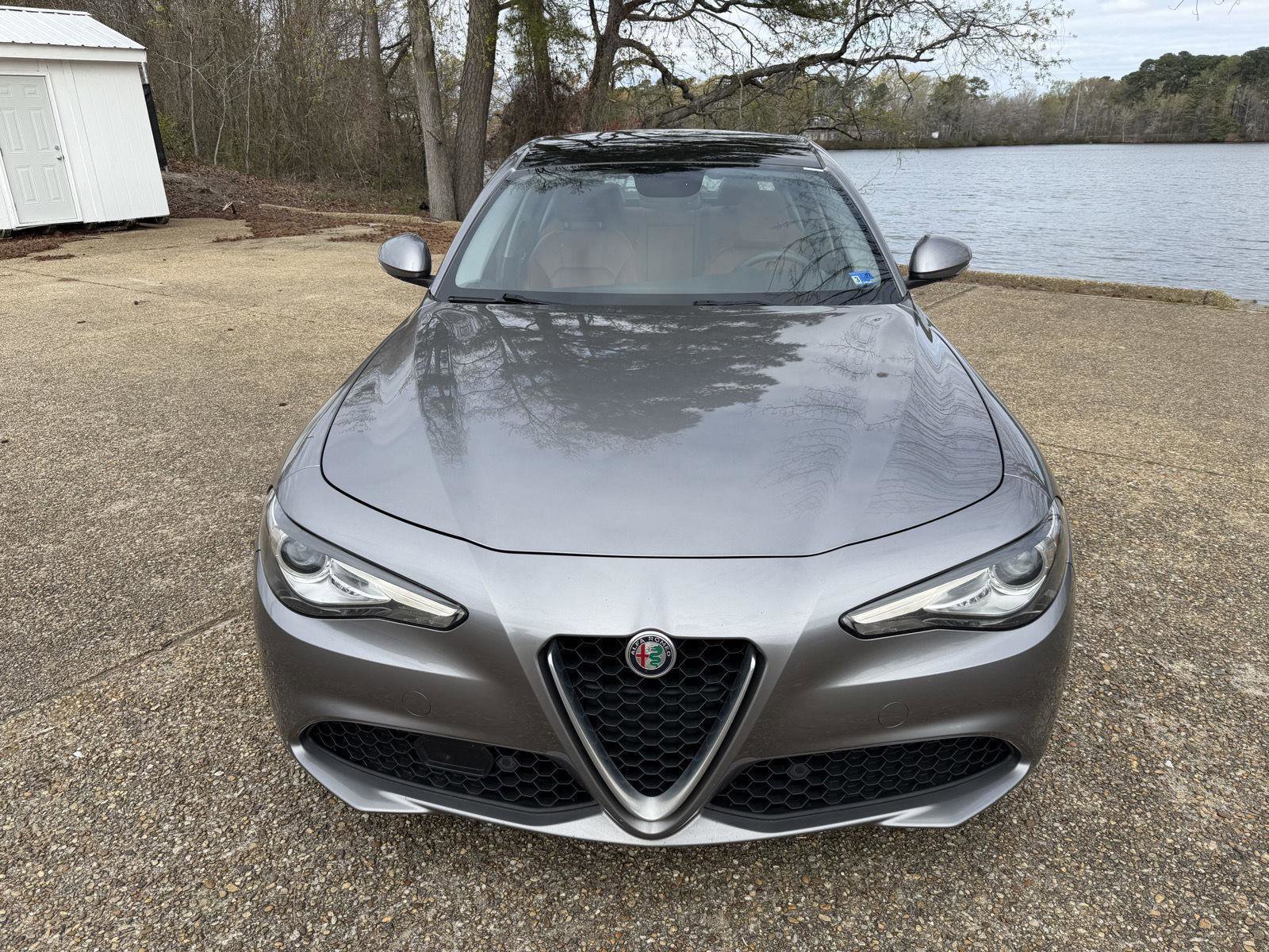 Used 2017 Alfa Romeo Giulia AWD w/ Cold Weather Package image 8