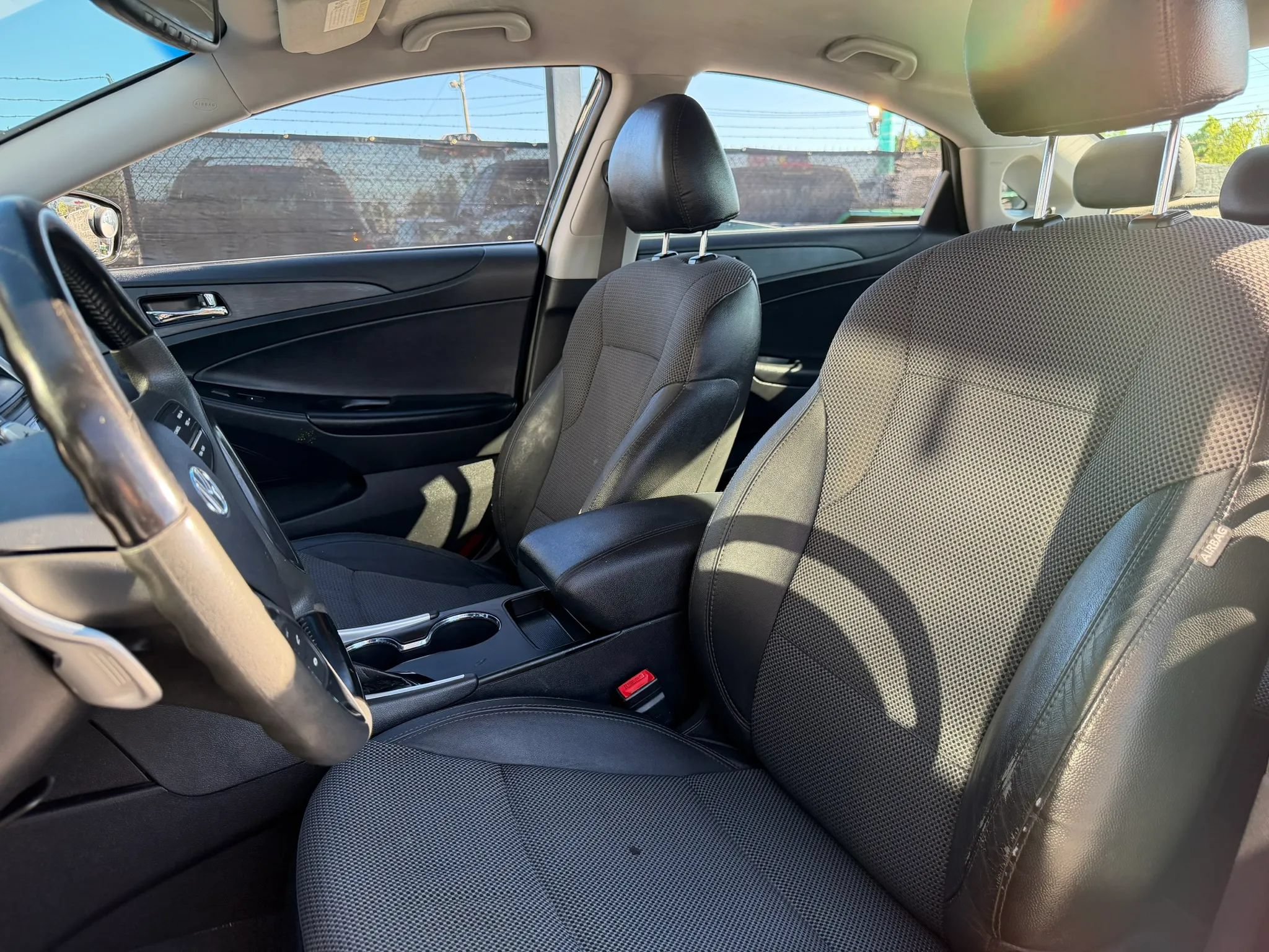 Used 2011 Hyundai Sonata SE FWD image 18