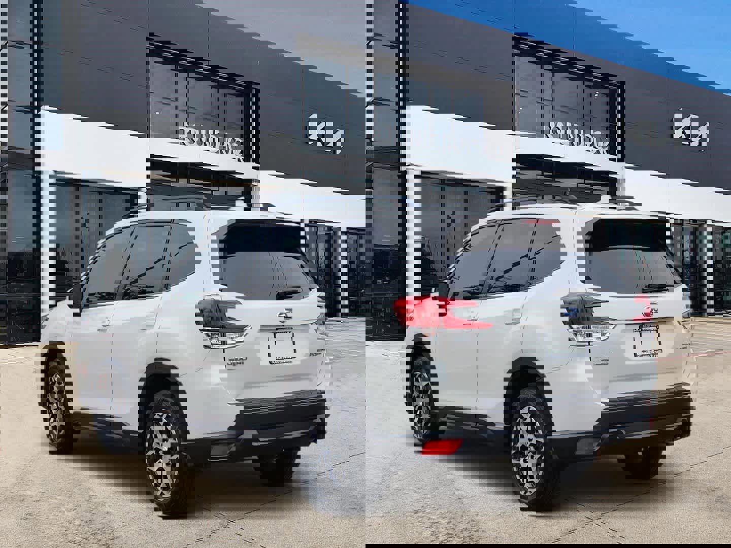 Used 2019 Subaru Forester Premium image 5