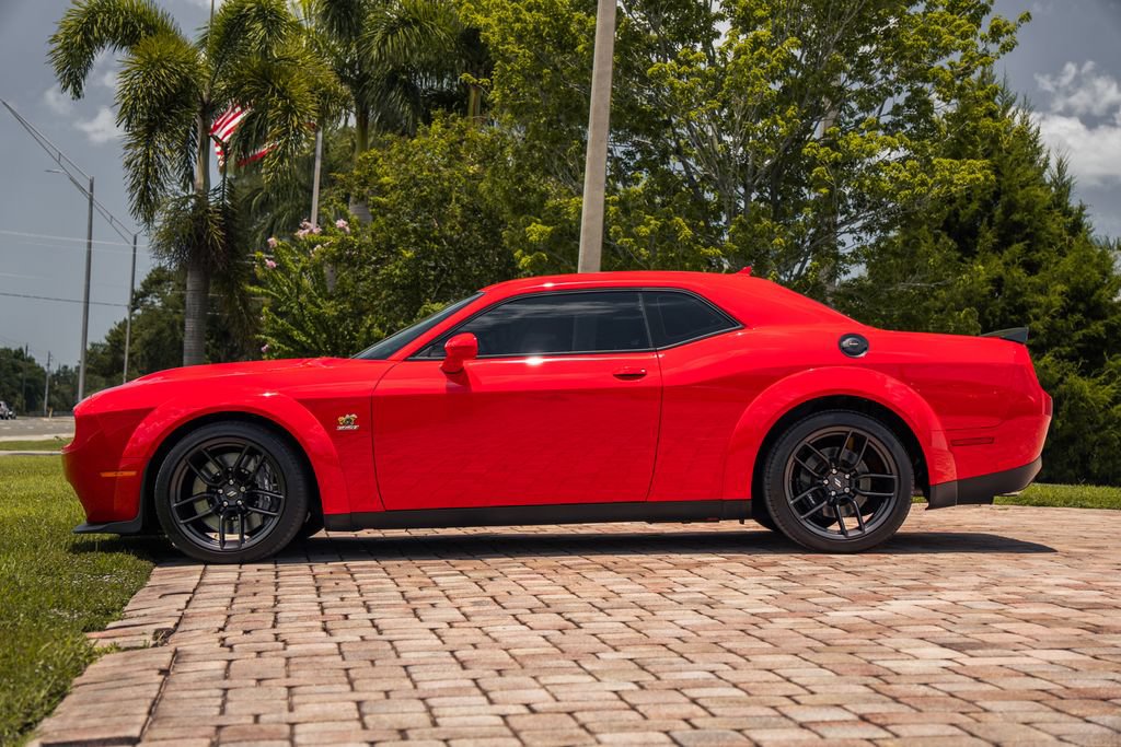 Used 2023 Dodge Challenger R/T Scat Pack RWD image 2