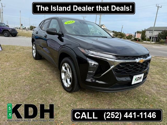 Used 2024 Chevrolet Trax LS w/ LS Convenience Package