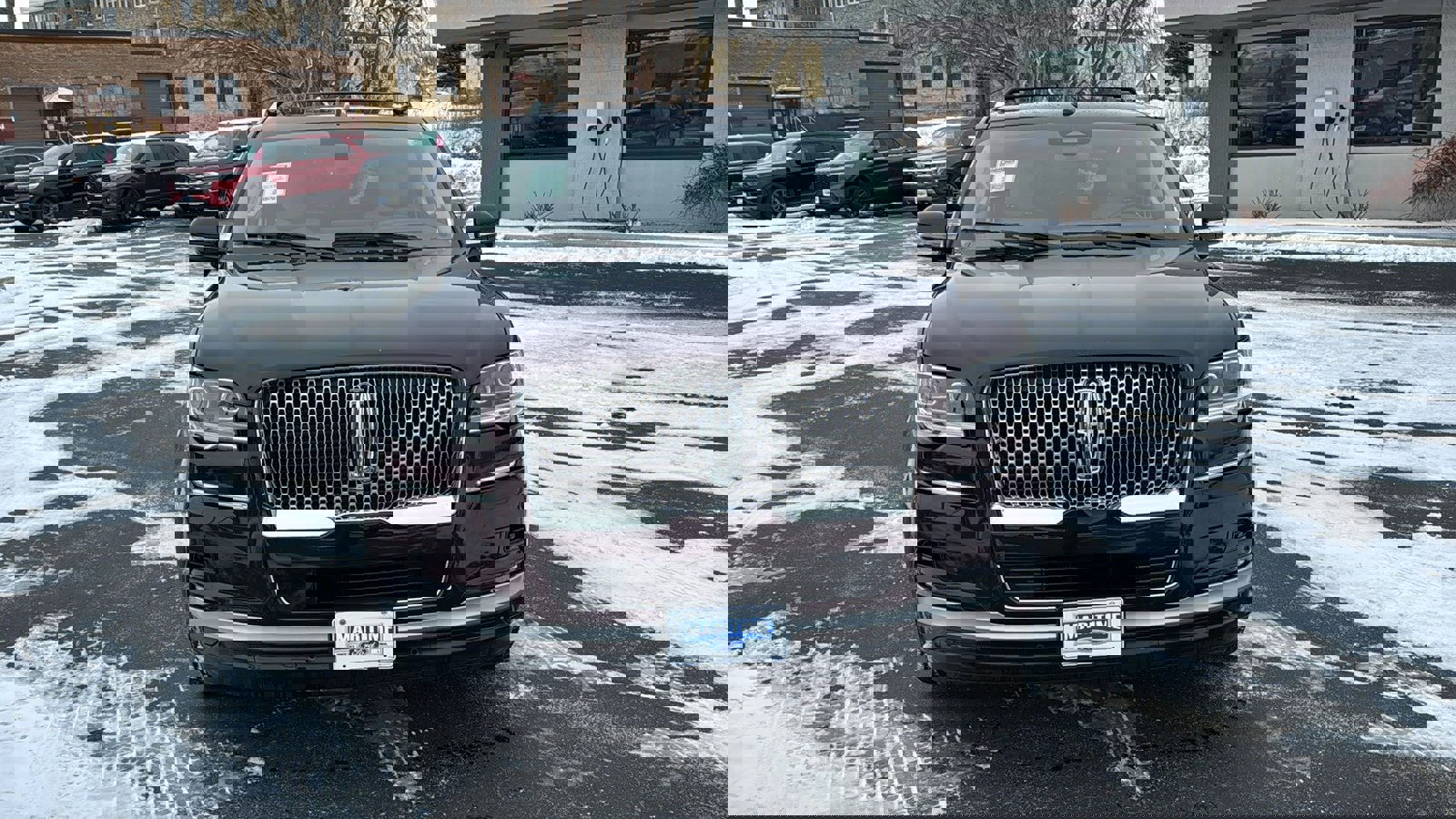 Used 2023 Lincoln Navigator Reserve w/ Equipment Group 201A image 2