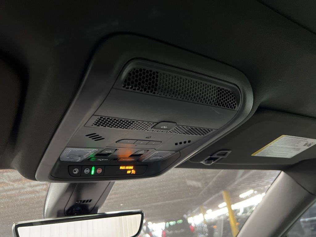 Used 2023 Cadillac XT6 Premium Luxury w/ Technology Package image 19