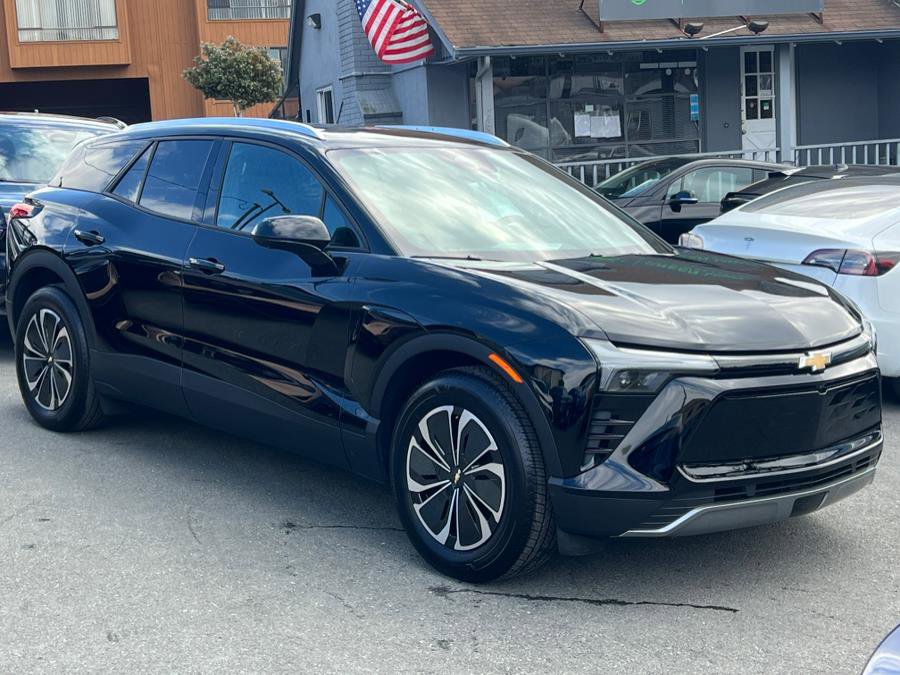 Used 2024 Chevrolet Blazer EV LT image 3