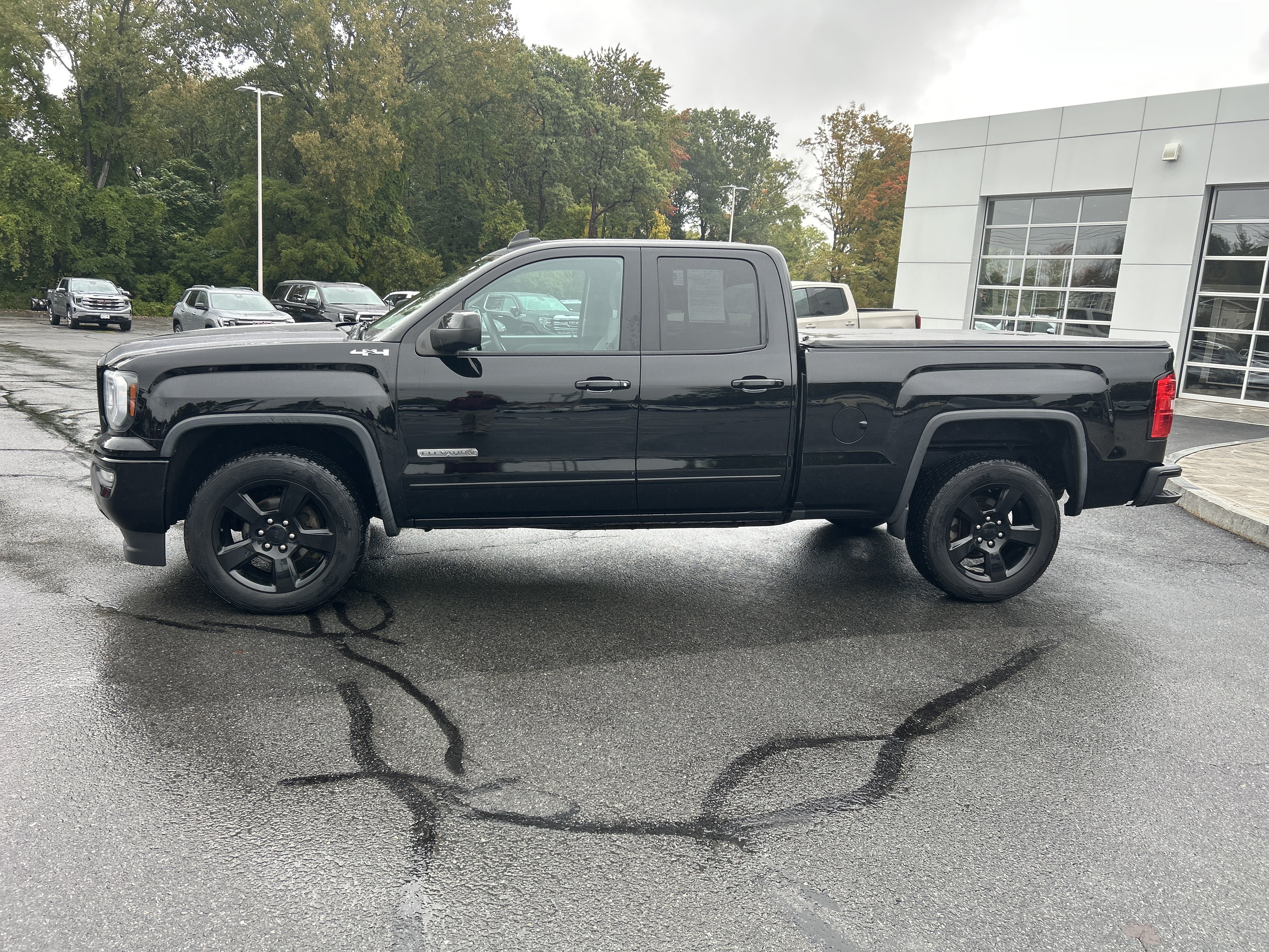 Certified 2018 GMC Sierra 1500 4x4 Double Cab w/ Elevation Edition image 2