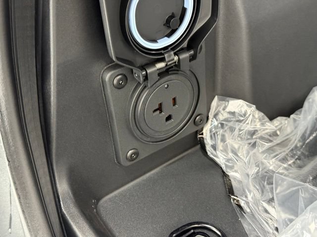 New 2026 Chevrolet Silverado EV LT w/ Premium Package AWD/4WD image 11
