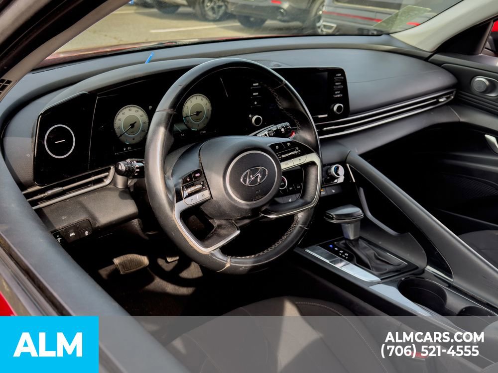 Used 2021 Hyundai Elantra SEL w/ Convenience Package FWD image 5