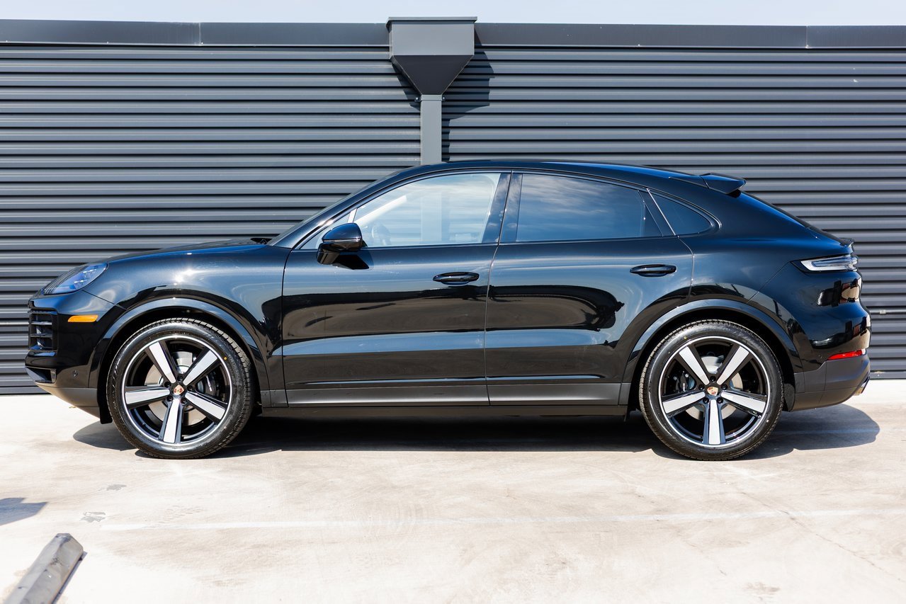 New 2026 Porsche Cayenne S image 2