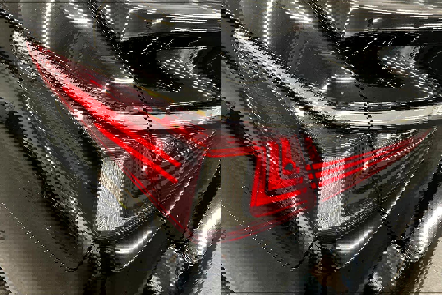 Used 2024 Lexus ES 300h w/ Premium Package FWD image 29