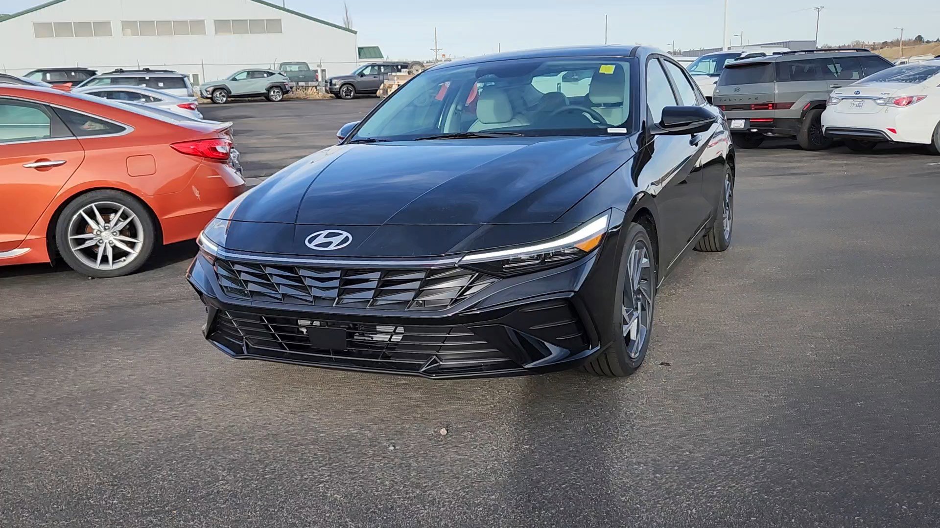 New 2026 Hyundai Elantra Limited image 4