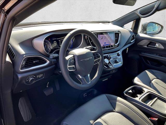 New 2027 Chrysler Pacifica LX FWD image 6