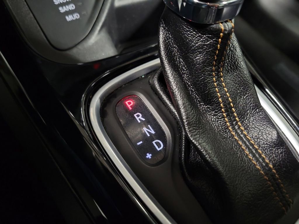 Used 2020 Jeep Compass Limited image 17