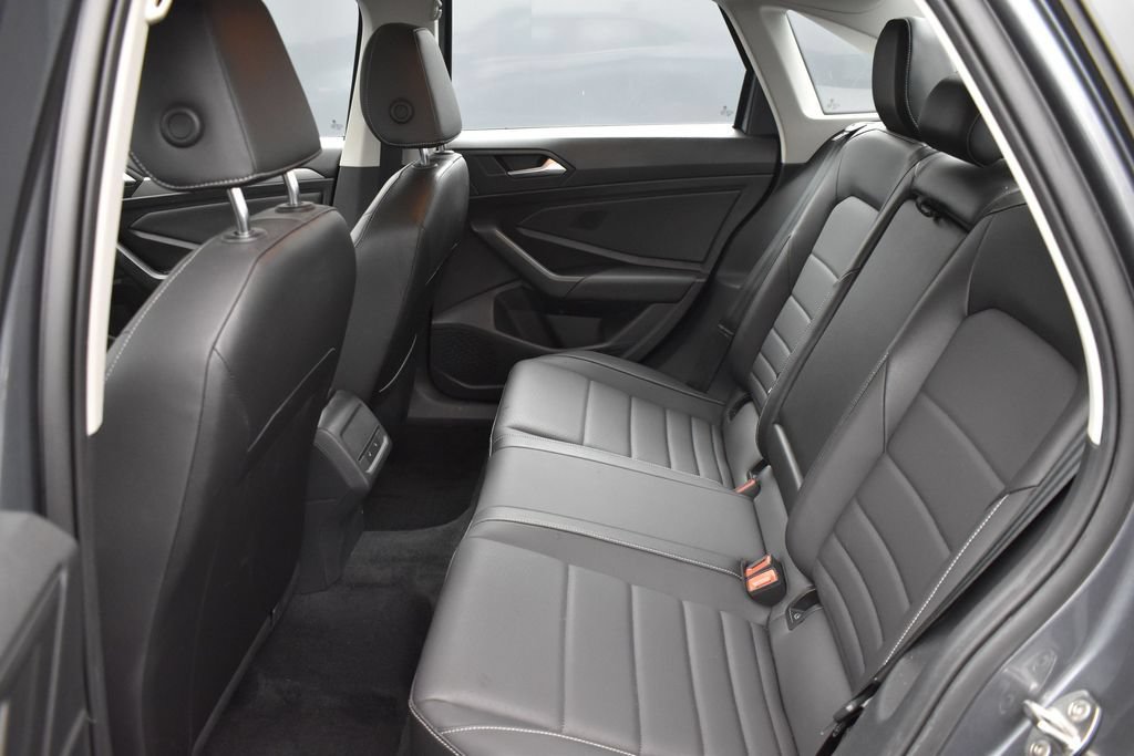 Used 2021 Volkswagen Jetta SE FWD image 12
