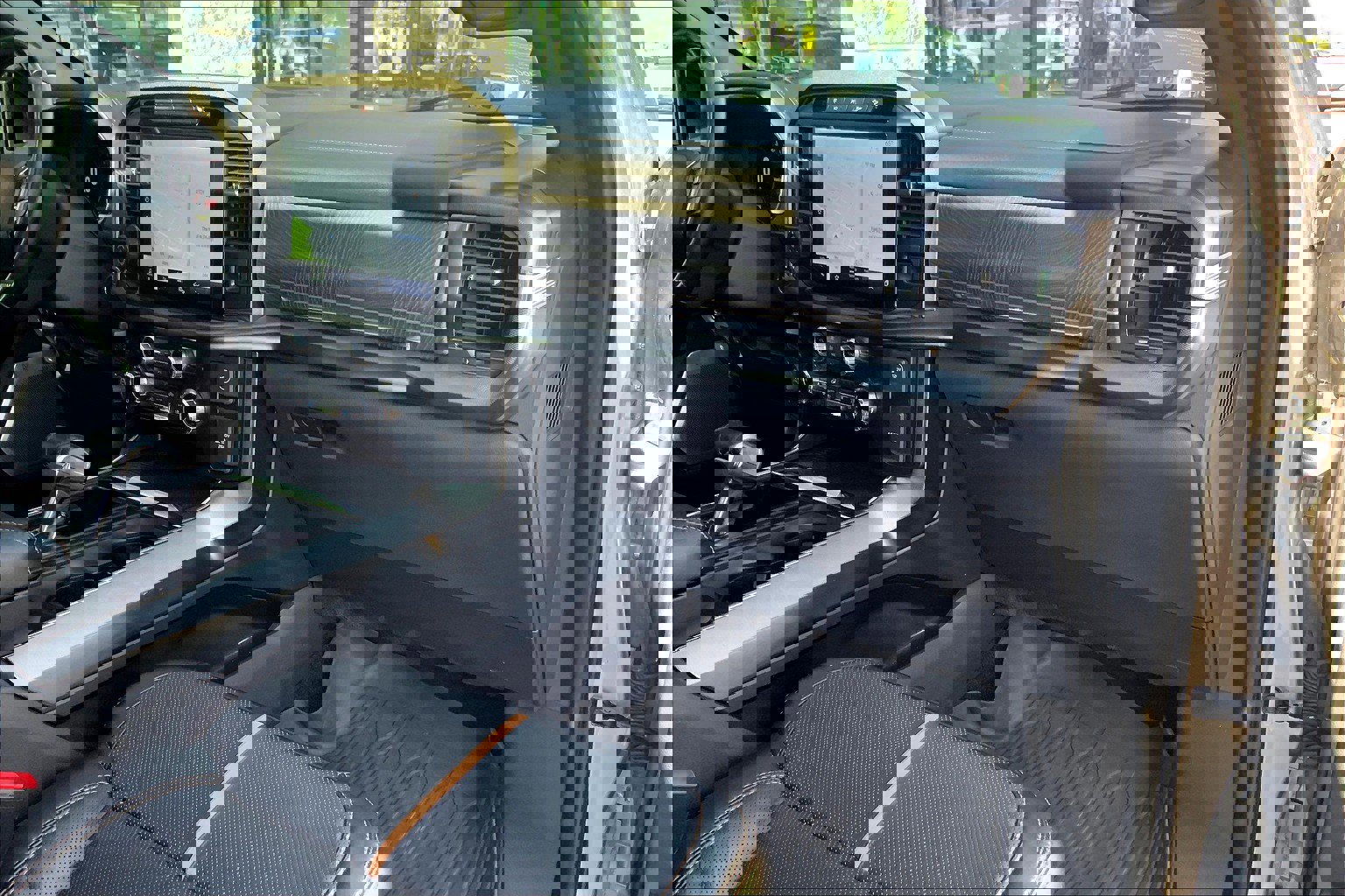 Used 2021 Ford F150 Platinum w/ Equipment Group 701A High image 18