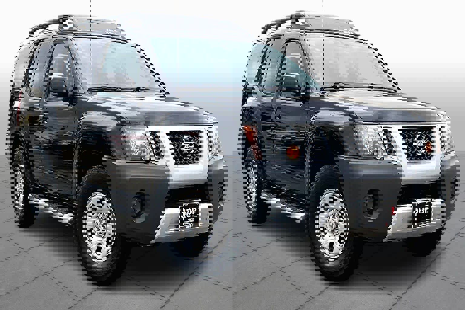 Used 2014 Nissan Xterra X image 2