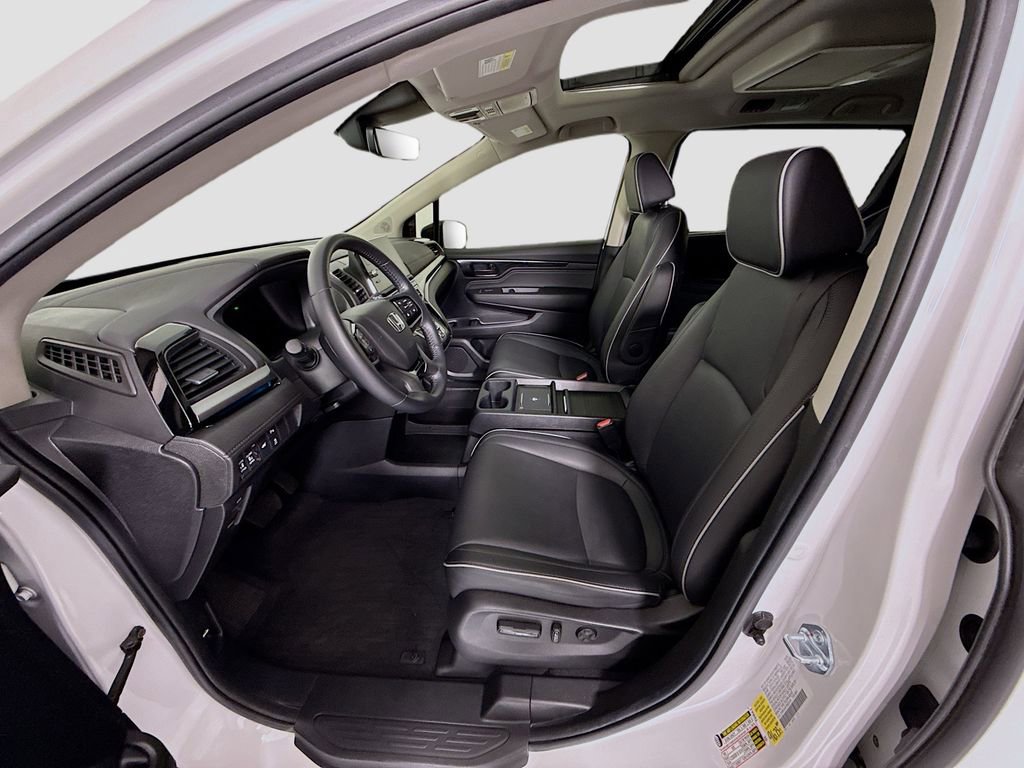 Certified 2025 Honda Odyssey Touring image 19