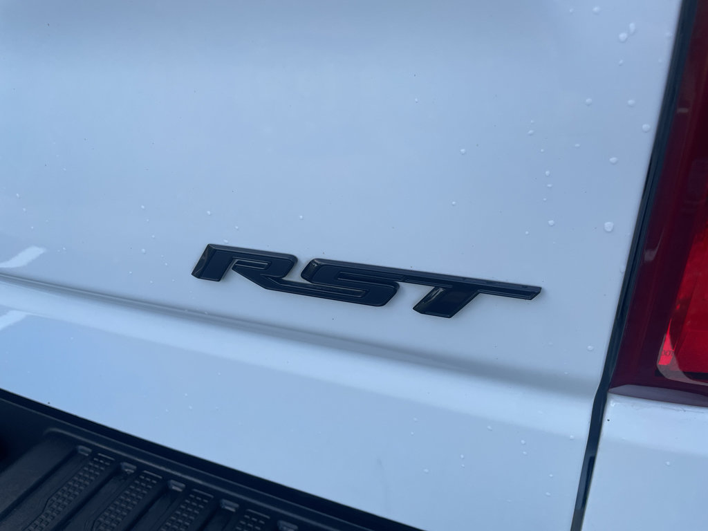 Used 2022 Chevrolet Silverado 1500 RST image 9