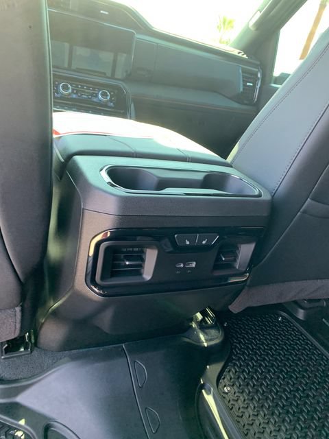Used 2025 GMC Sierra 2500 AT4 w/ AT4 Premium Plus Package AWD/4WD image 16