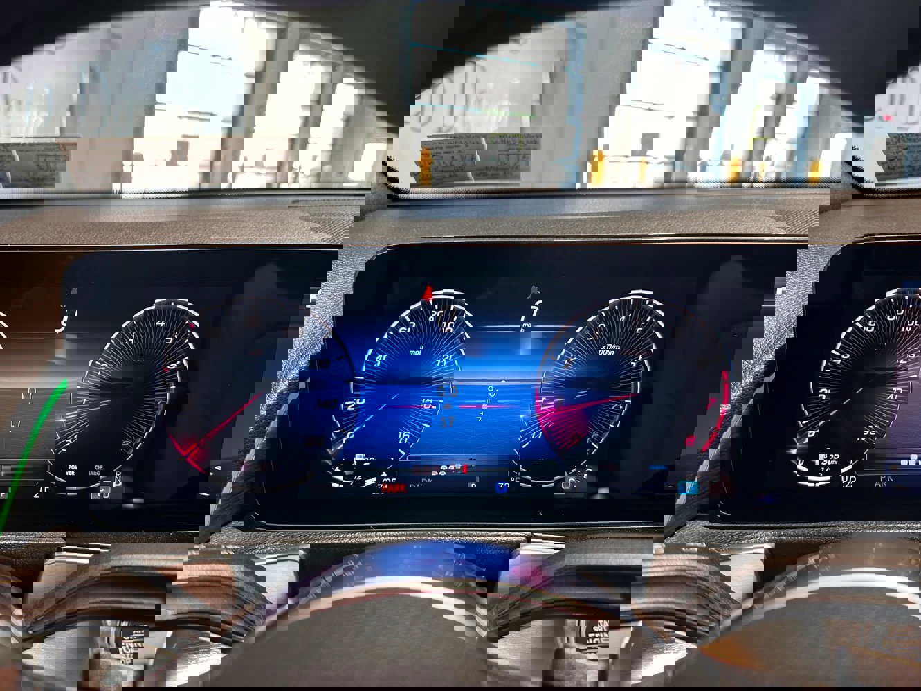 New 2025 Mercedes-Benz GLB 250 4MATIC image 9