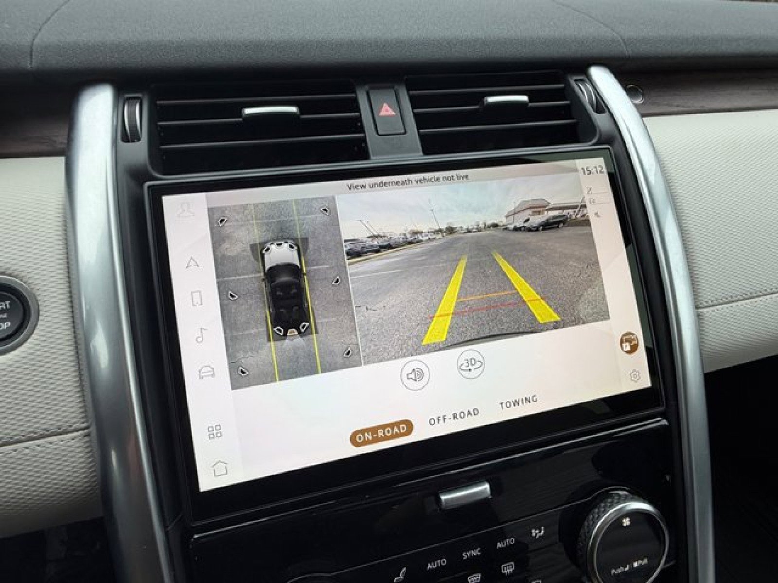 New 2026 Land Rover Discovery Dynamic SE AWD/4WD image 17