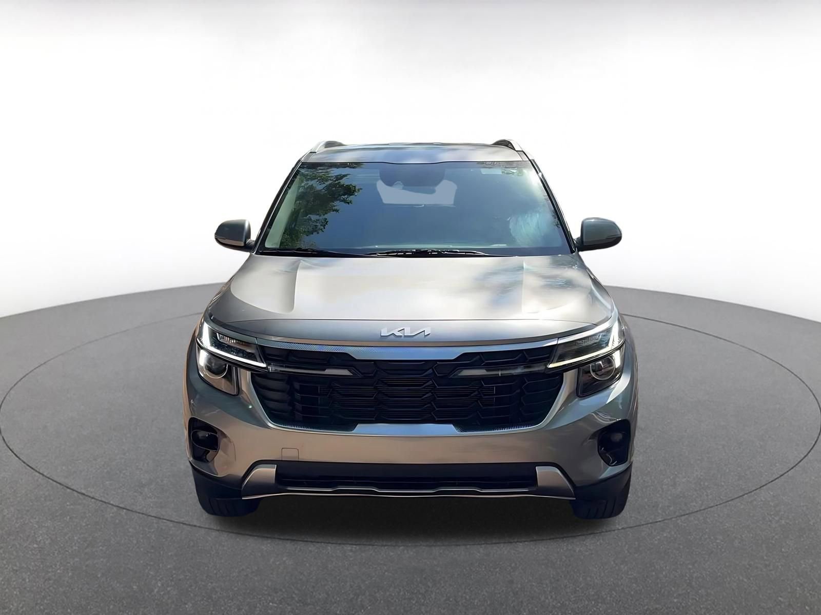 Used 2025 Kia Seltos S image 4