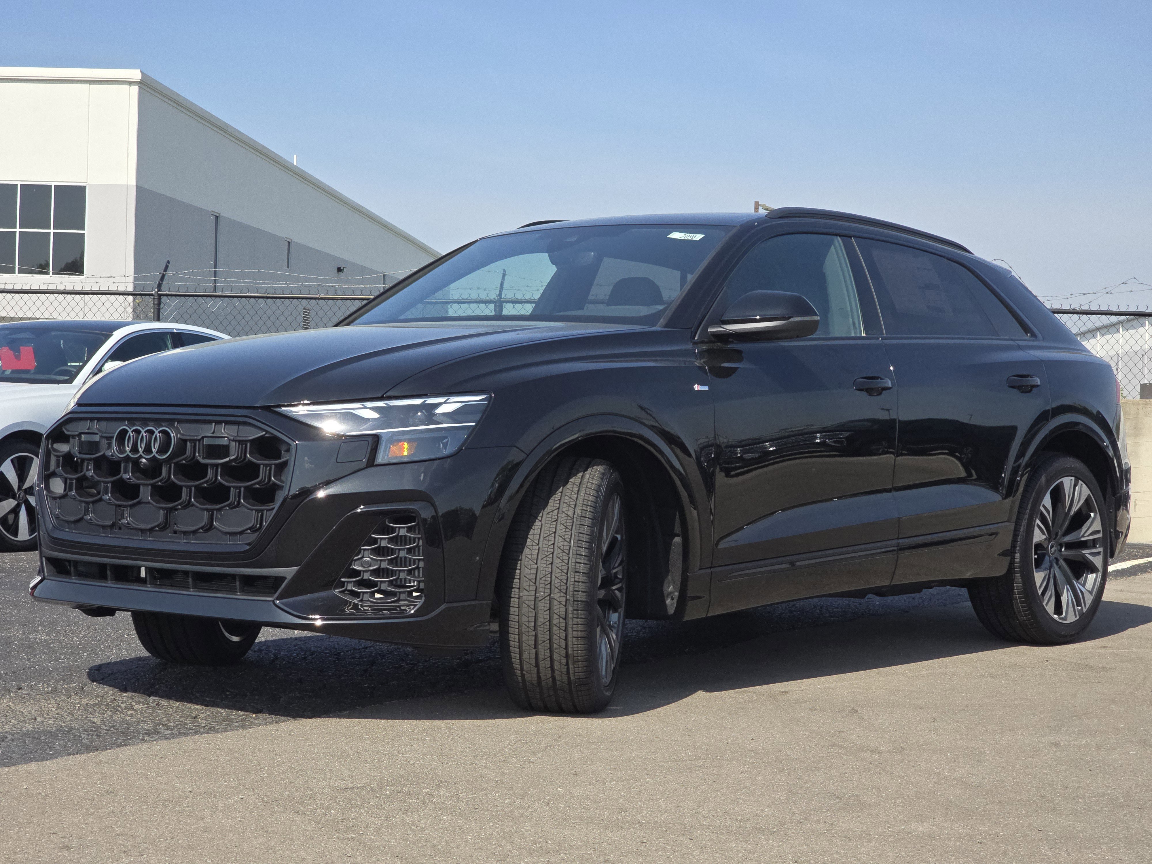 New 2026 Audi Q8 Premium Plus AWD/4WD image 3