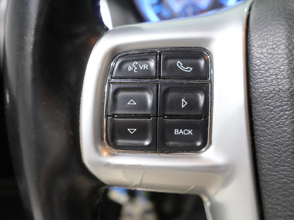 Used 2013 Chrysler 300 C AWD/4WD image 34