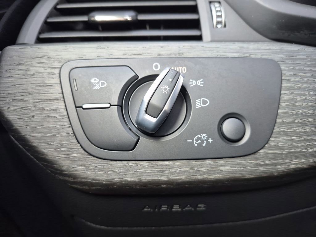 Used 2023 Audi A4 2.0T Premium Plus image 27