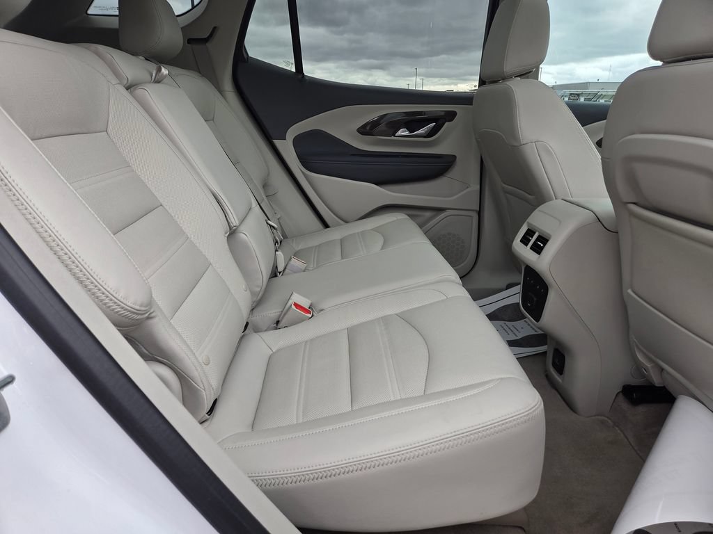 Used 2024 GMC Terrain Denali w/ Denali Premium Package AWD/4WD image 47