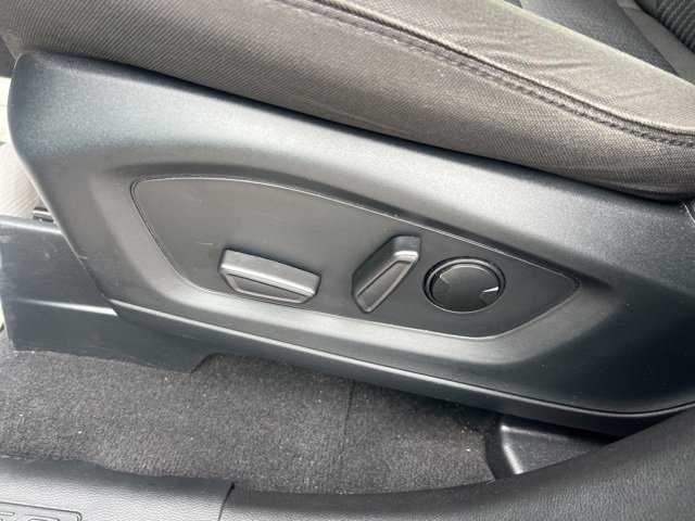 Certified 2023 Ford Explorer XLT w/ Class IV Trailer Tow Package image 19